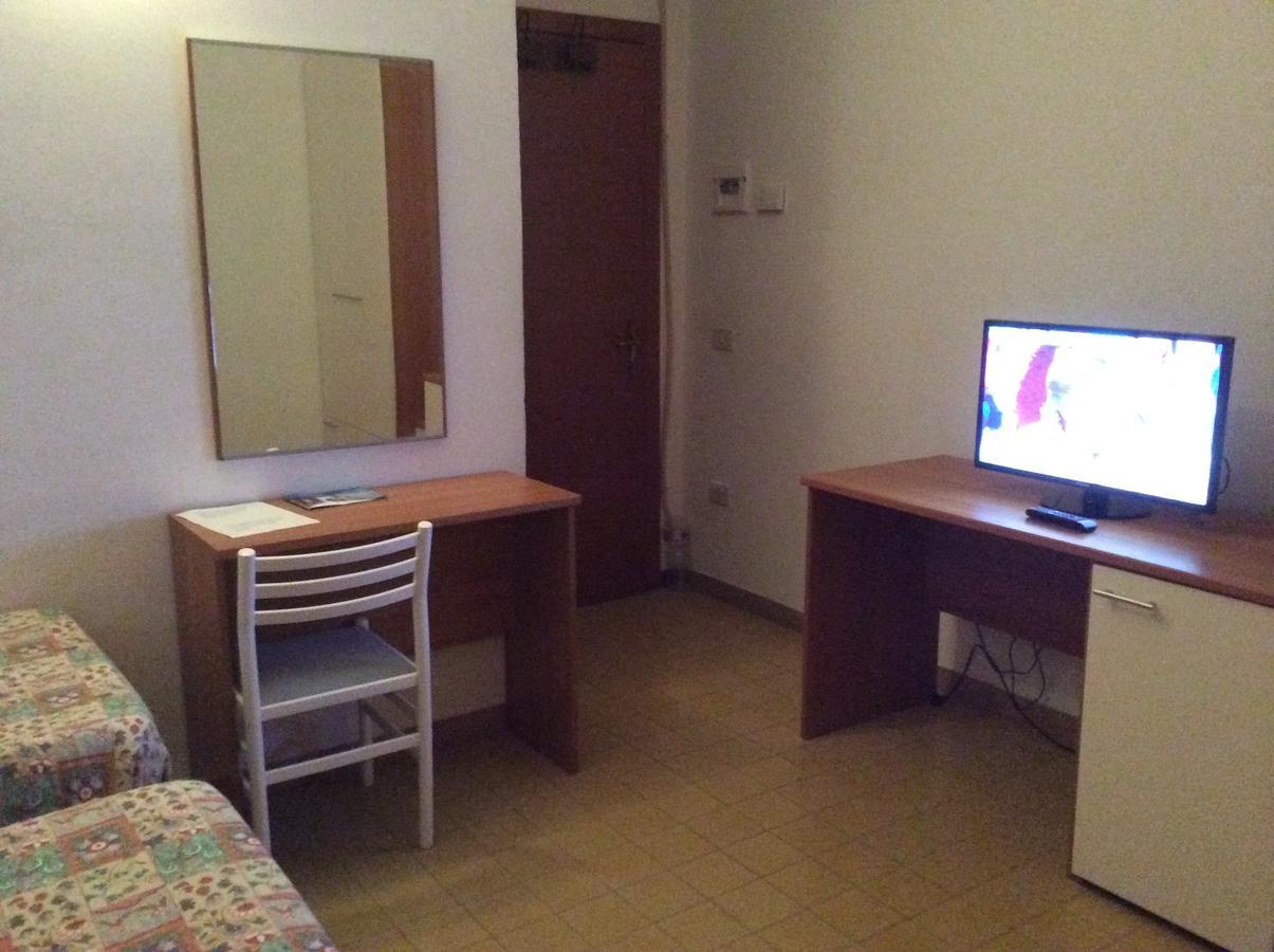 Hotel Rex 基安奇安诺泰尔梅 外观 照片