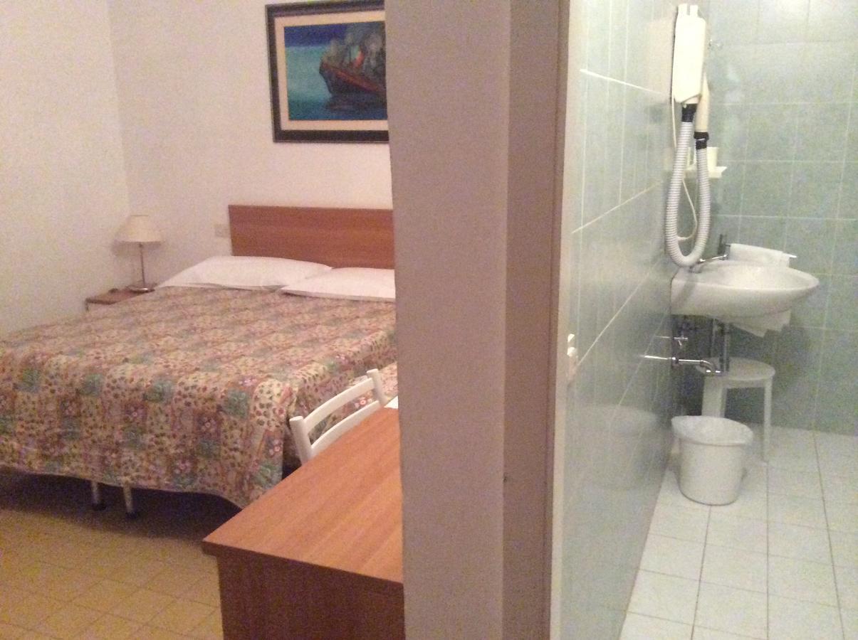 Hotel Rex 基安奇安诺泰尔梅 外观 照片